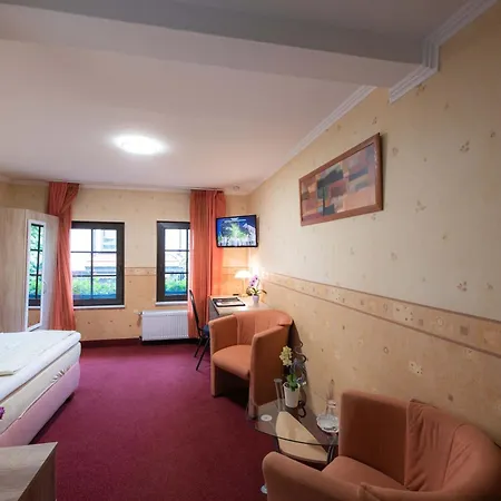 Am Rathaus 4*