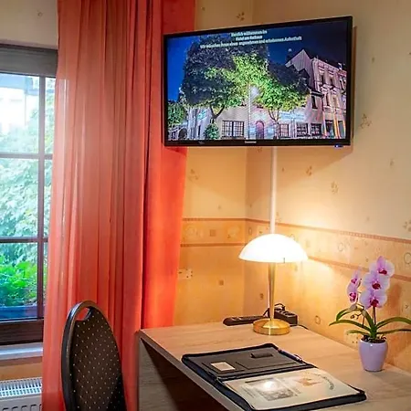 Am Rathaus 4*