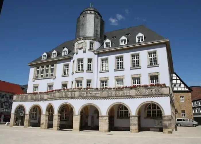 호텔 Am Rathaus 4*